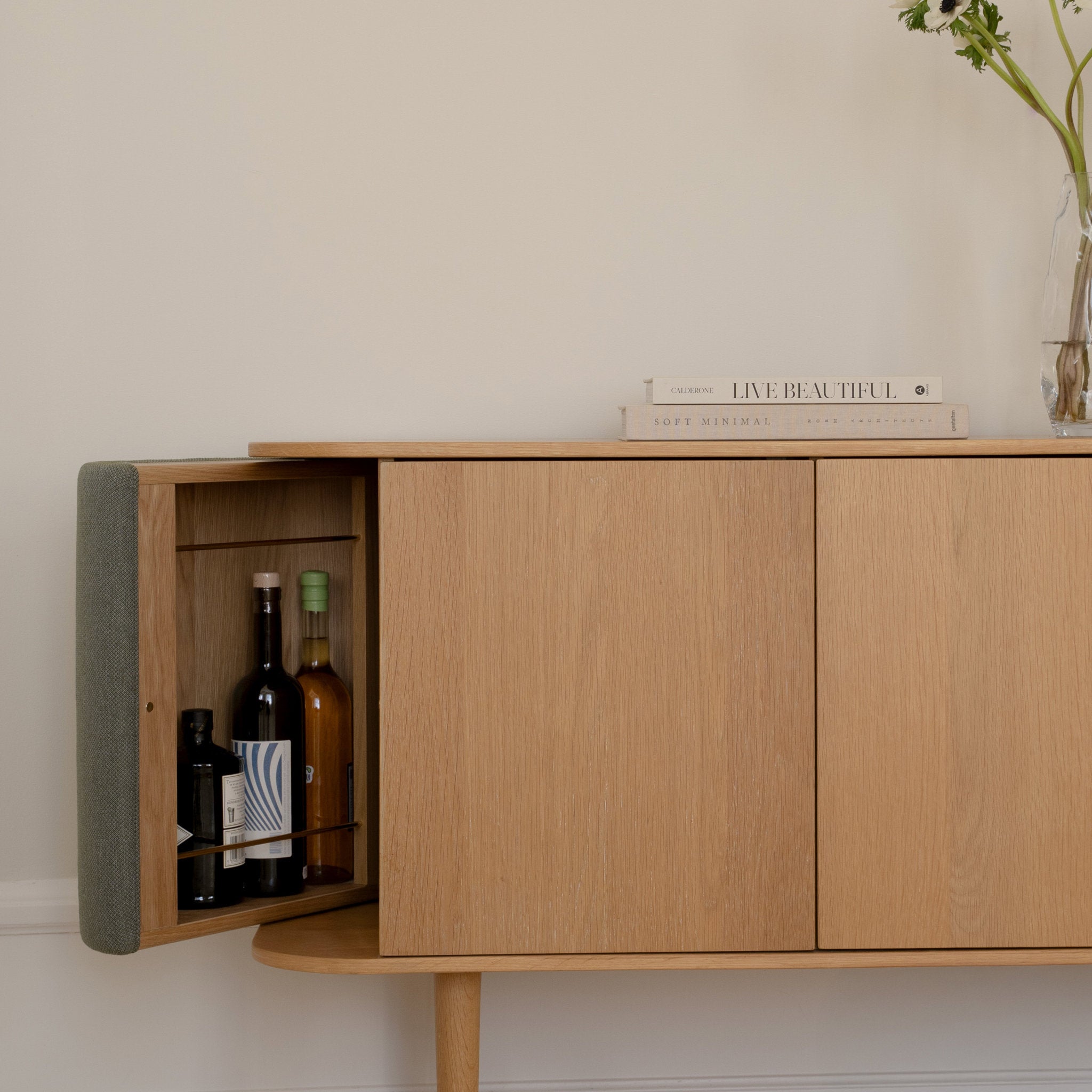 UMAGE_lifestyle_Treasures_oak_morning meadows_(3).jpeg